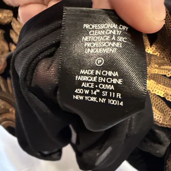 Alice + Olivia Inka Sequin Party Dress Black Velvet Gold Size 4 Party NYE - Picture 9 of 9
